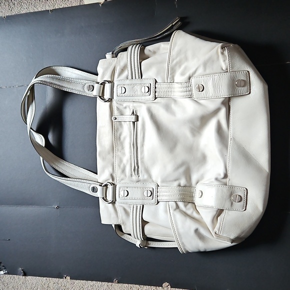 B. Makowsky White Leather Purse Hobo Bag - Picture 5 of 11